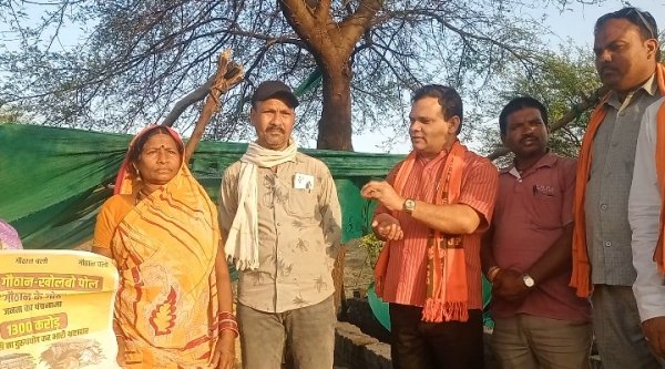 जिला अध्यक्ष घम्मन छान रहे गौठानों की खाक