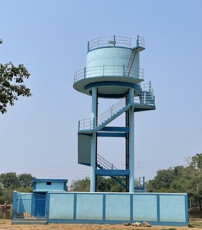 ग्राम परिक्रमा-01 जल जीवन मिशन : सड़क में बह रहा नल का जल