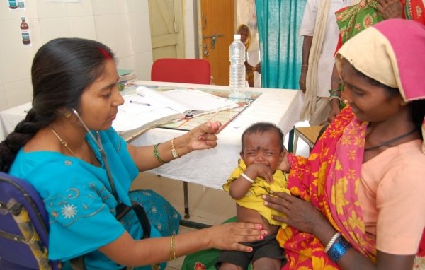 छत्तीसगढ़ में अस्पताल पहुंच रहे अब बीमारों तक,&nbsp;यूनिवर्सल हेल्थकेयर की ओर सरकार के तेज कदम