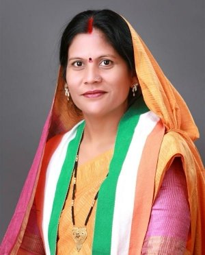 सीएम विष्&zwj;णुदेव साय सरकार में शिक्षा विभाग में नियुक्ति उद्योग चल रहा - यशोदा वर्मा