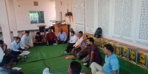 अब शनि देव मंदिर में विवाद की छाया