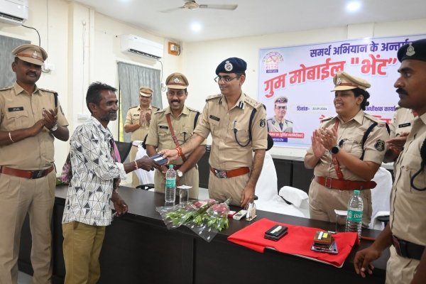 पुलिस महानिरीक्षक ने किया केसीजी जिलें का वार्षिक निरीक्षण