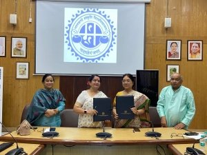 इंदिरा कला संगीत विश्वविद्यालय और भातखंडे संस्कृति विश्वविद्यालय के मध्य एम.ओ.यू., ललित कलाओं के विस्तार को मिलेगा बल