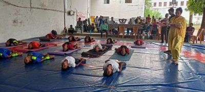 केसीजी जिला के 16 बच्चों ने संभागीय योगा ओलंपियाड में किया शानदार प्रदर्शन, अब कन्याकुमारी में दिखाएंगे दम