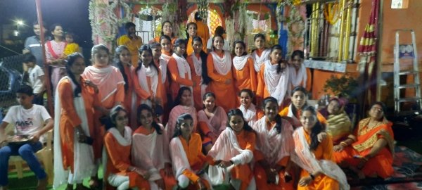 गोकुल नगर में चढ़ा राधा माधव को छप्पनभोग