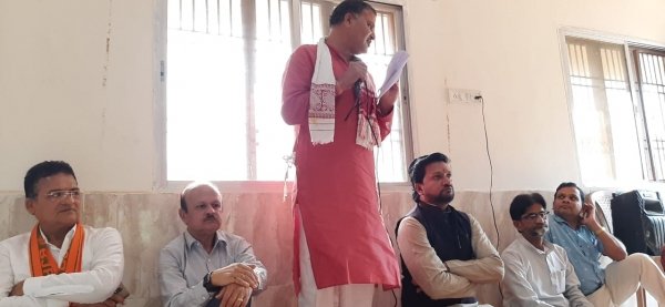 रूठों को मनाओ और टिकट के लिए अपनी खूबी बताओ, किसी की खामी नहीं: मधुसूदन