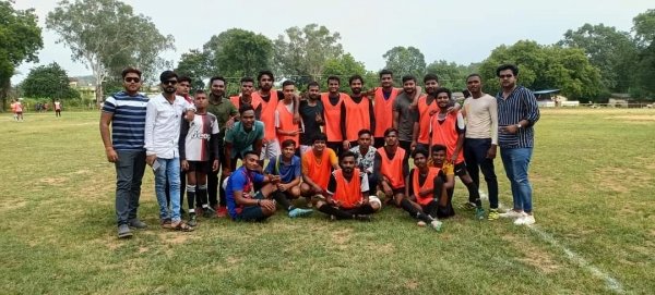 फाइनल में खैरागढ़ और डोंगरगढ़ के बीच मैच ड्रा, इससे पहले खैरागढ़ ने राजनांदगांव को 3 - 0 से हराया