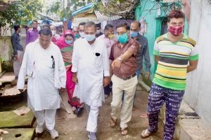 बिलासपुर विधायक ने शनिचरी क्षेत्र में गंदगी की शिकायत पर निगम अधिकरियों के साथ किया निरीक्षण.