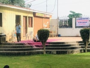 विश्व में भारत को मिला गुरू का स्थान - डॉ.अनिल कुमार