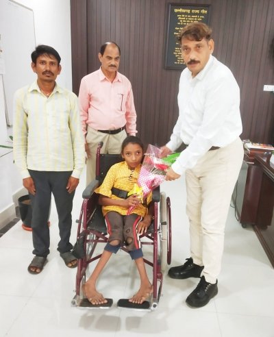 &nbsp;90 प्रतिशत दिव्यांग नीमा को 15 मिनट के अंदर मिला व्हीलचेयर