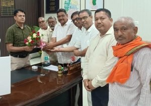 सिन्हा कलार समाज ने नवपदस्थ कलेक्टर से की सौजन्य भेंट, सामाजिक उत्थान पर हुई चर्चा