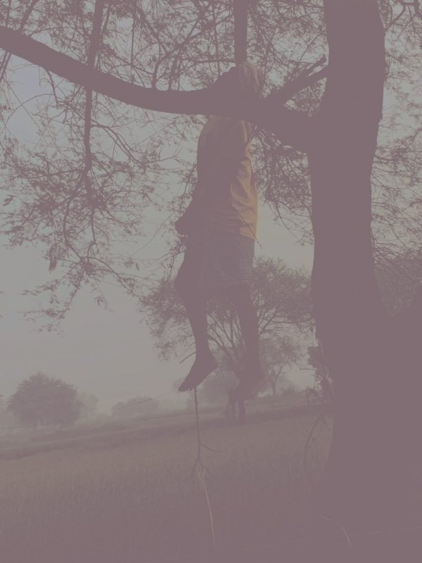 60 वर्षीय बुजुर्ग ने फांसी लगाकर किया आत्महत्या&nbsp;