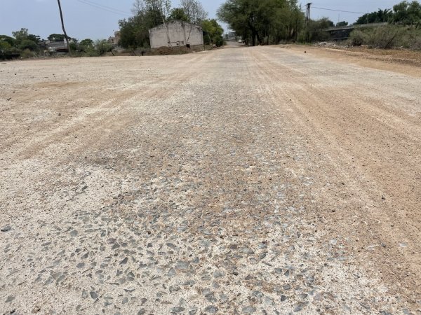 भ्रष्टाचार : अब उखड़ने लगी एक करोड़ की लागत से बनी पीडब्लूडी की सड़क&nbsp;