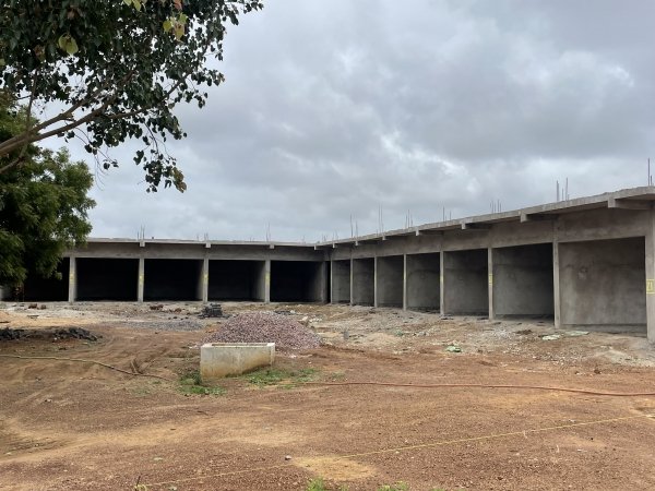 स्वार्थ की राजनीति : ठेकेदारी और सप्लाई के बाद दुकानों की नीलामी में भी पार्षदों का अड़ंगा